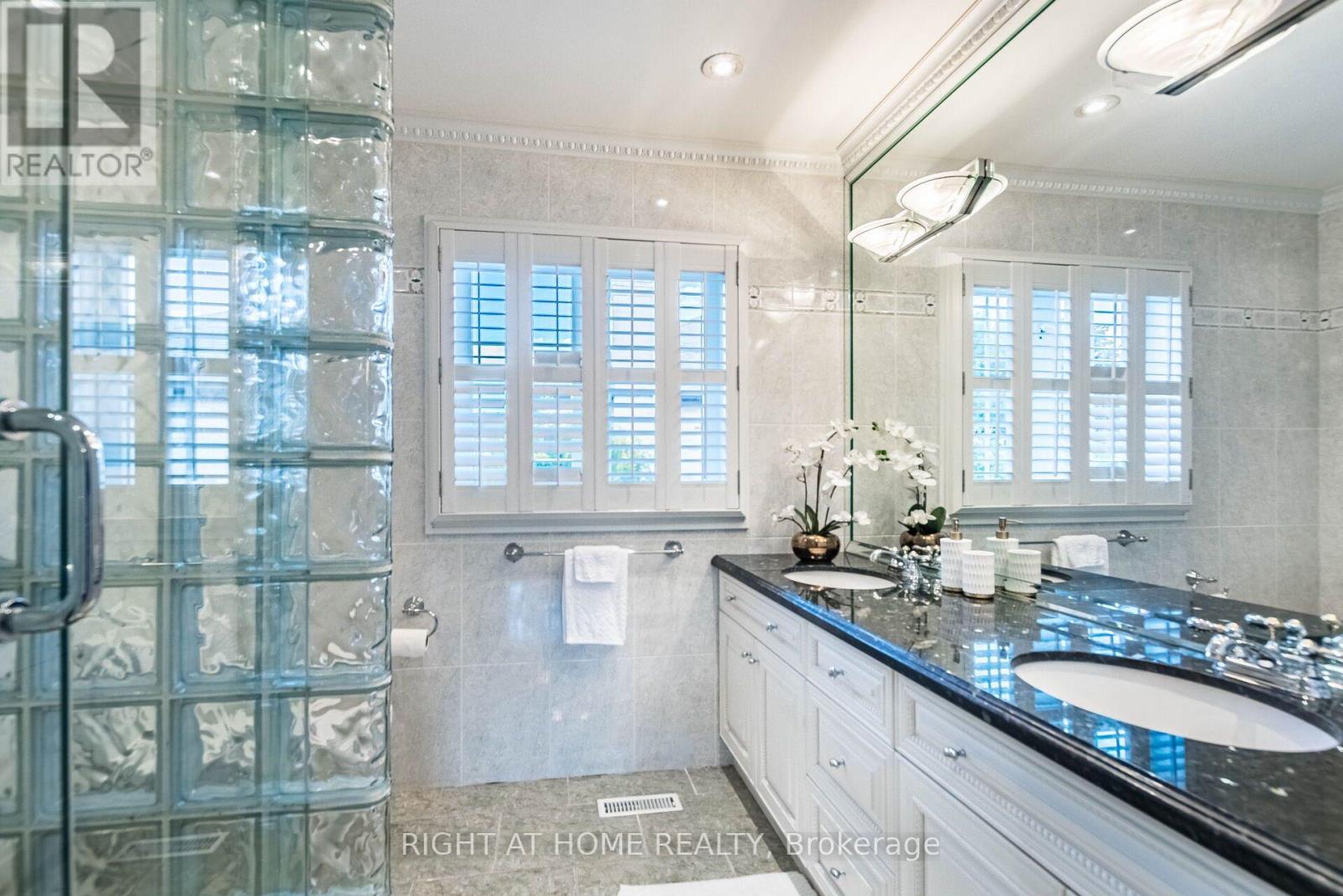 2029 SAINT ANDREW'S PLACE - 33