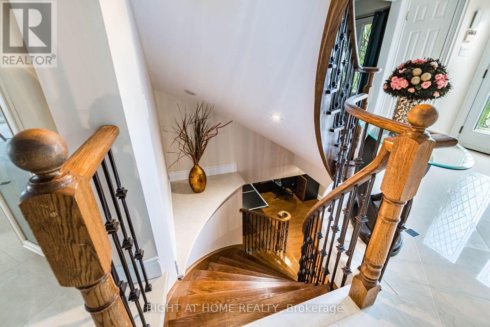 2029 SAINT ANDREW'S PLACE - 34