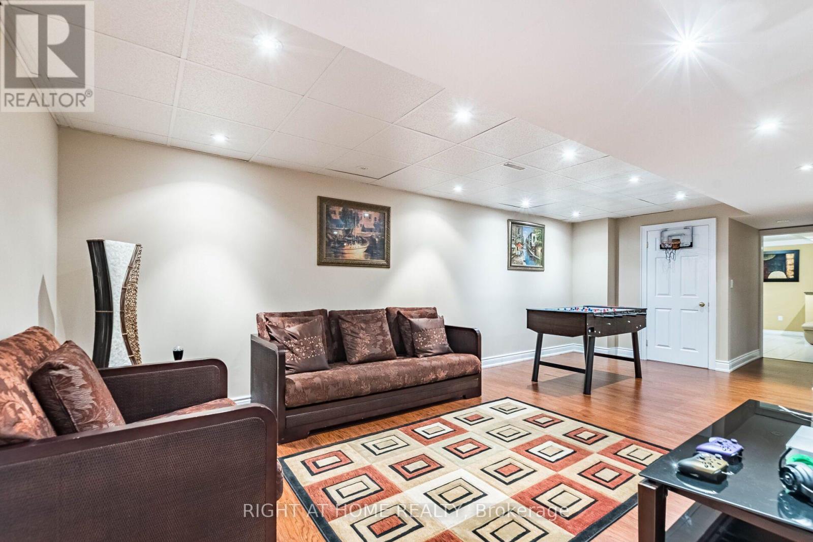2029 SAINT ANDREW'S PLACE - 40
