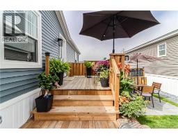 FRONT DECK