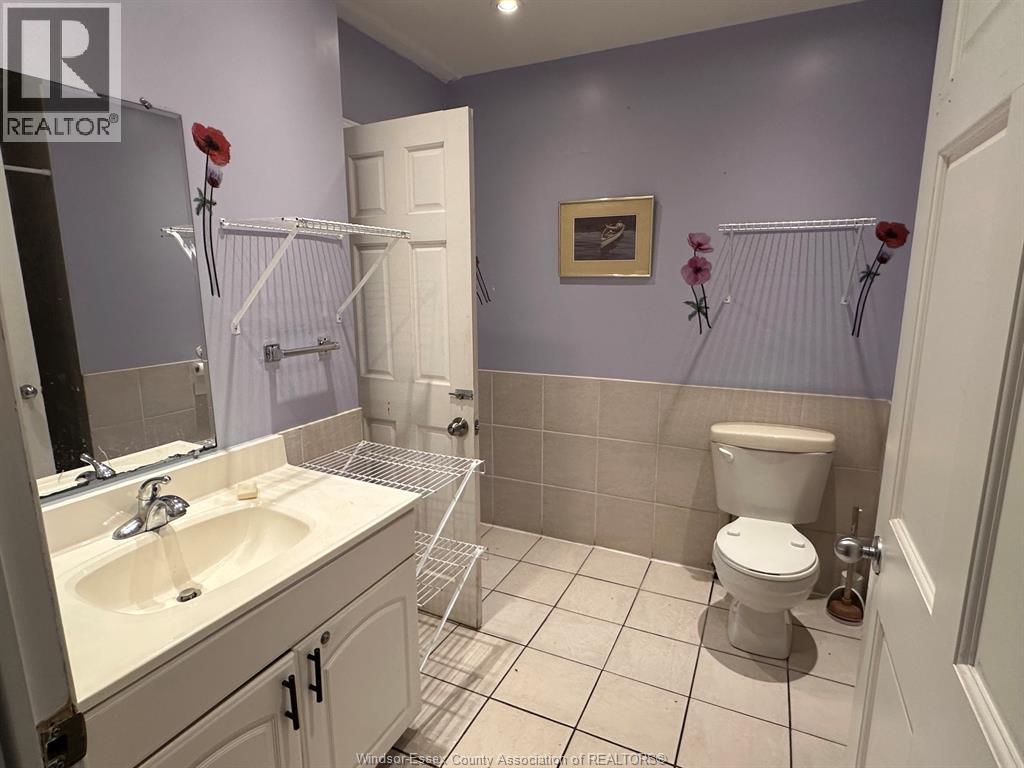 4360 HOWARD Avenue, Windsor, Ontario, N9G1P4, Windsor, Ontario — photo 5 of 5