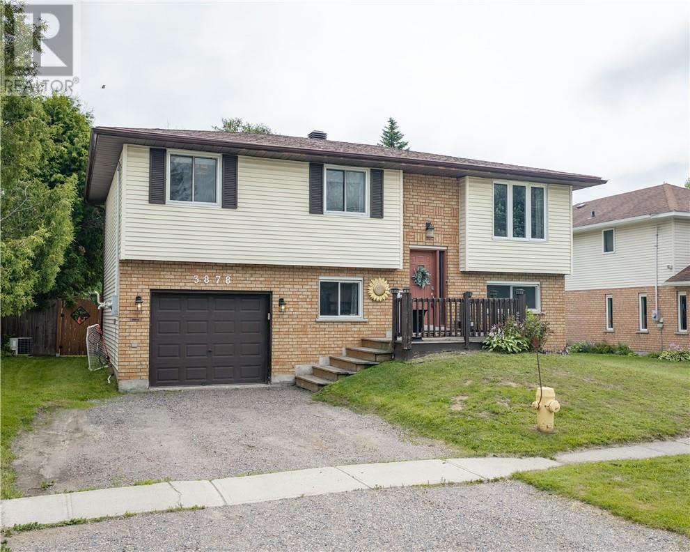 3878 MacMillan Drive - 1