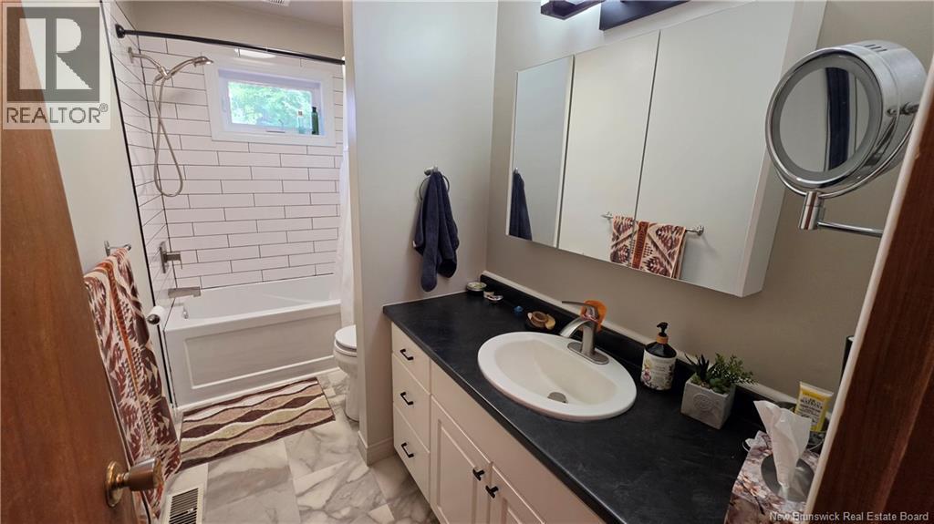 12 Greenwich Drive - Image 19