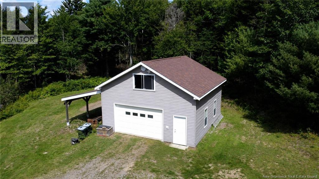 12 Greenwich Drive - Image 33