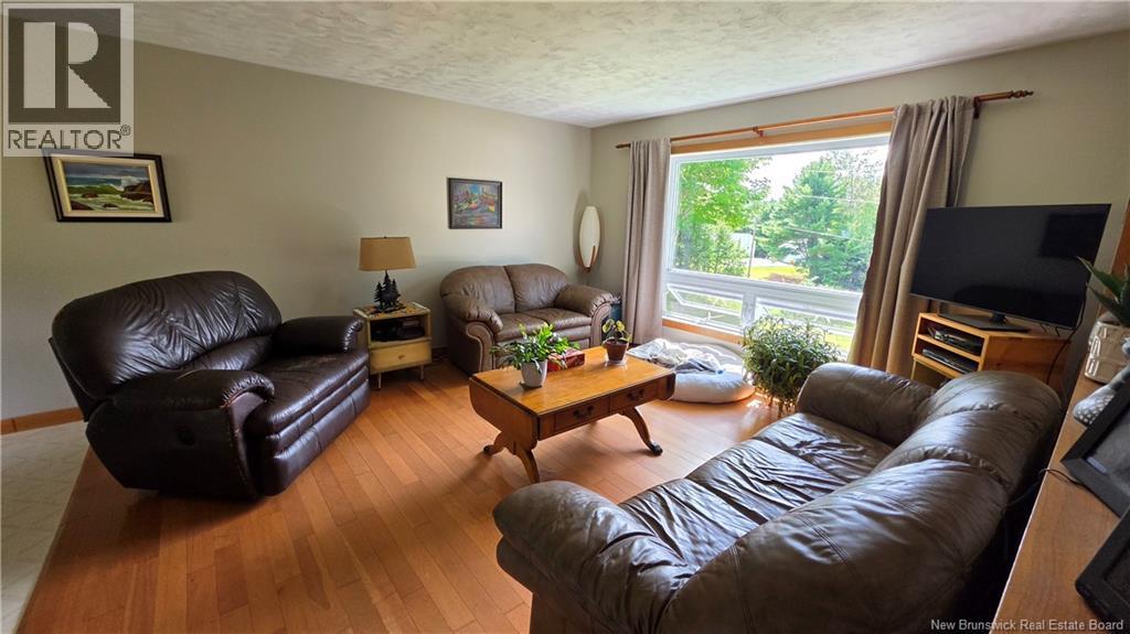 12 Greenwich Drive - Image 6