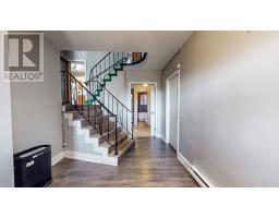 1 Howlett's Avenue thumbnail 15