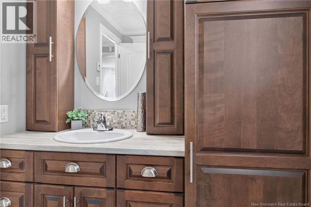 266 Bonaventure Street - 16
