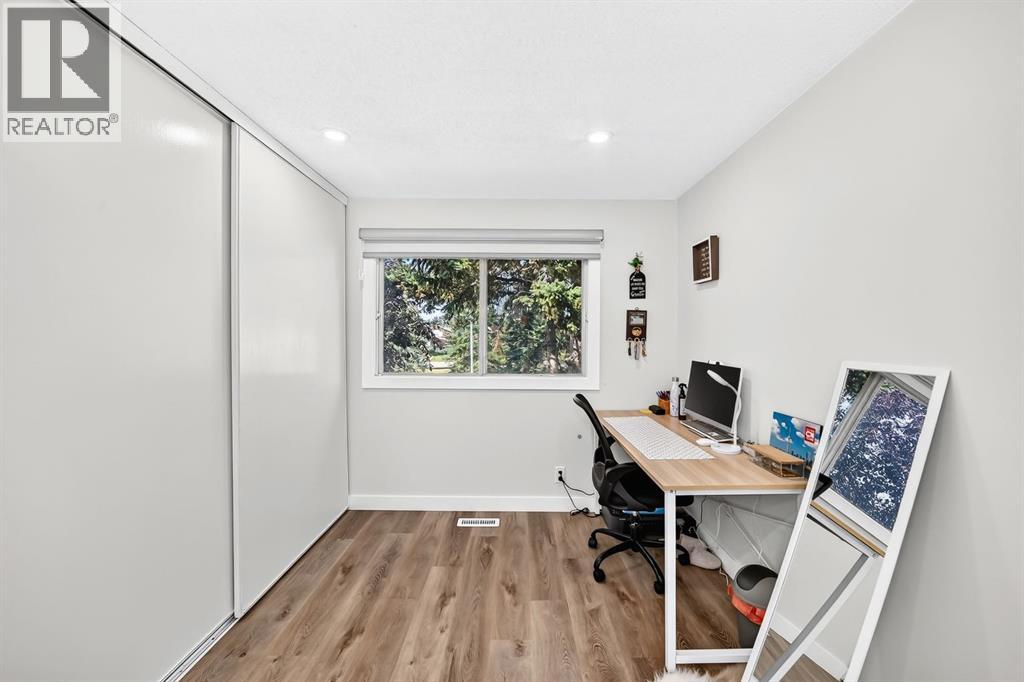 40 Falconridge Close NE - 11