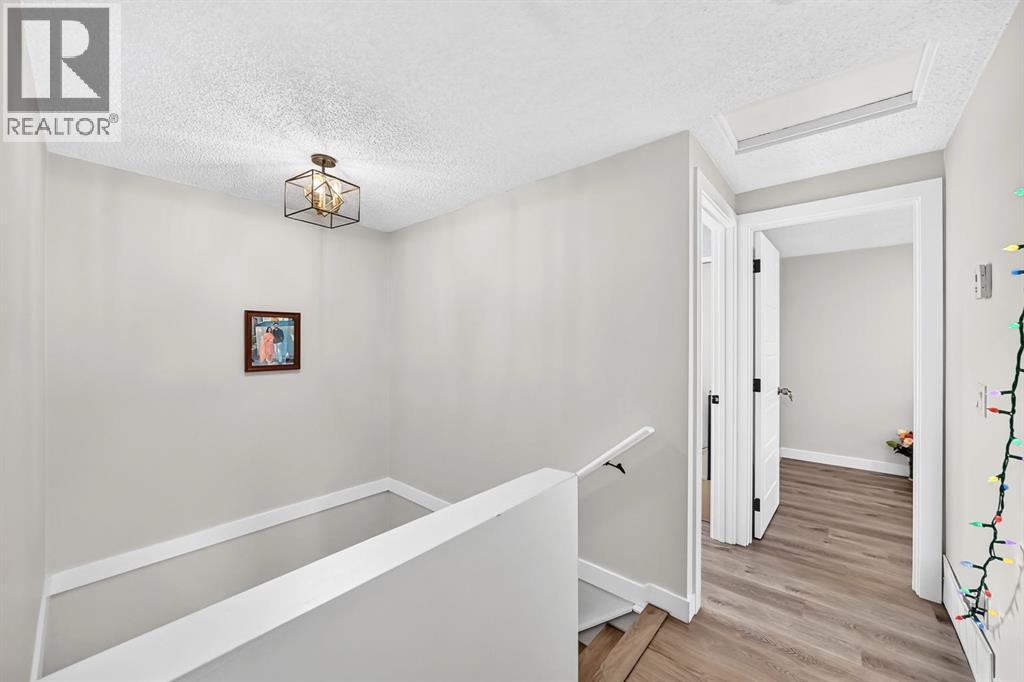 40 Falconridge Close NE - 17