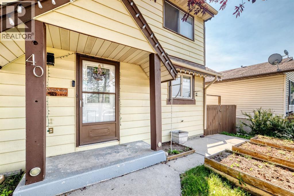 40 Falconridge Close NE - 2