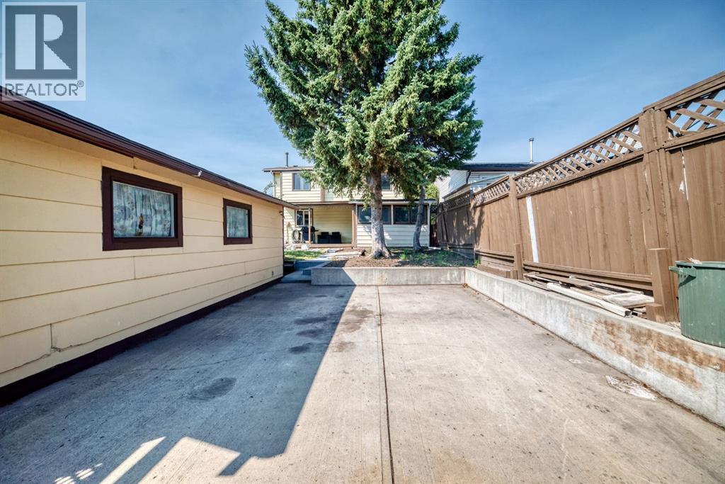 40 Falconridge Close NE - 30