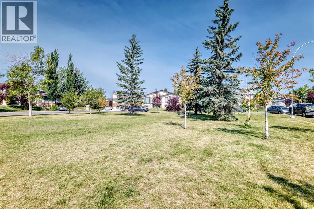 40 Falconridge Close NE - 32