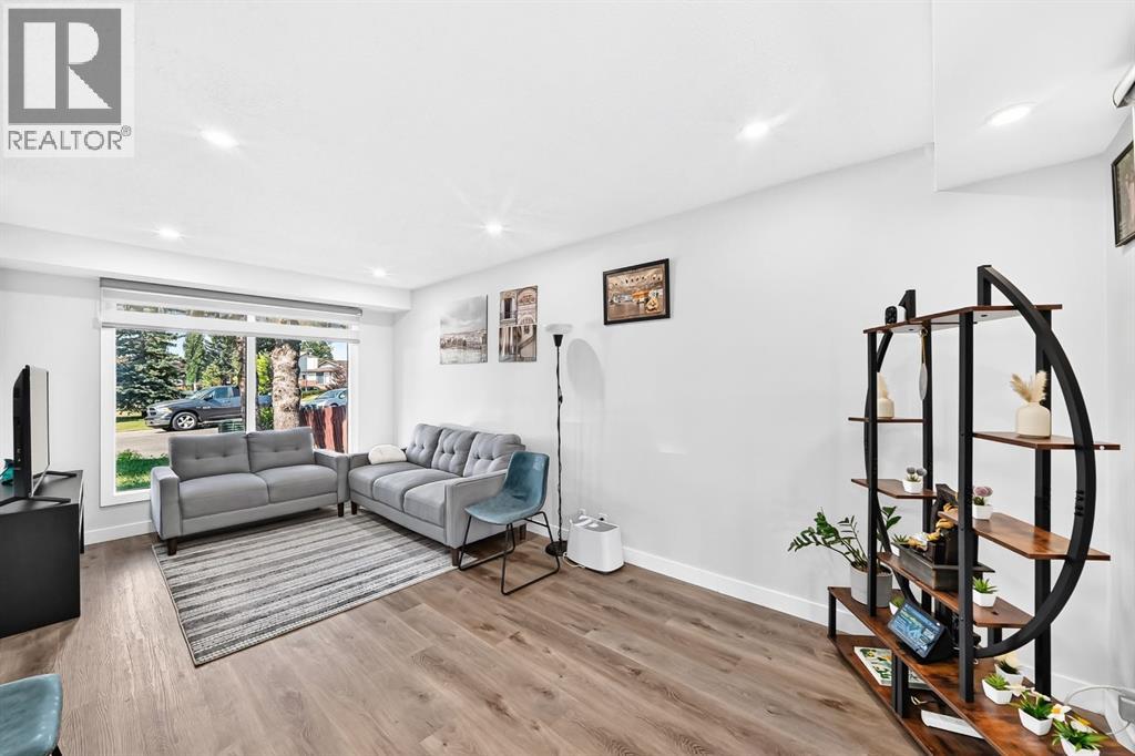 40 Falconridge Close NE - 5