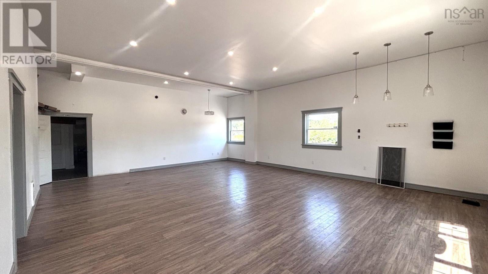 9701 Commercial Street, New Minas, Nova Scotia, B4N3G6, New Minas, Nova Scotia — photo 1 of 5