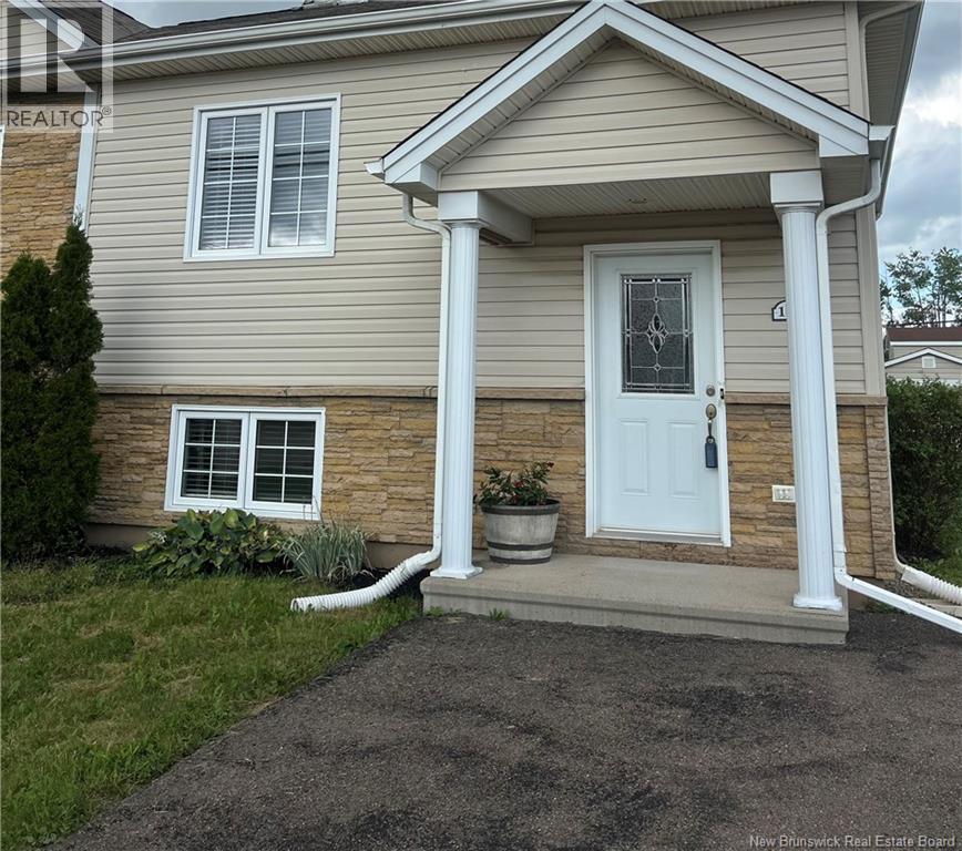 106 Lakeburn Avenue - 2