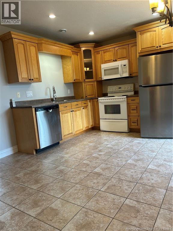 106 Lakeburn Avenue - 23