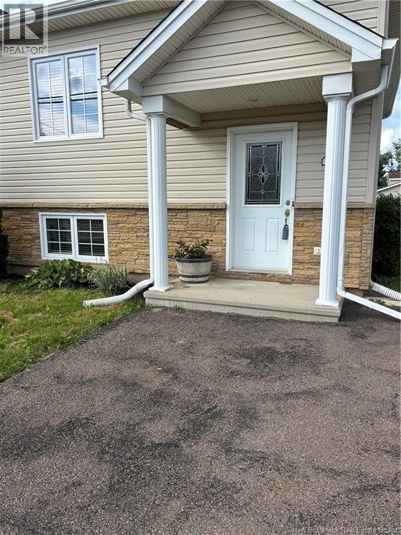 106 Lakeburn Avenue - Image 3