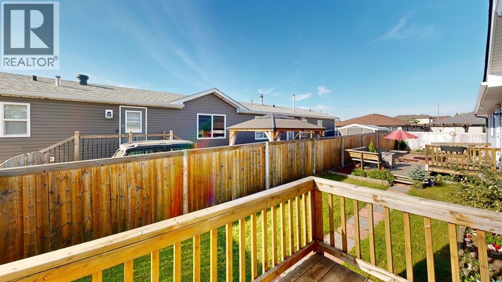 269 McKinlay Crescent - 1