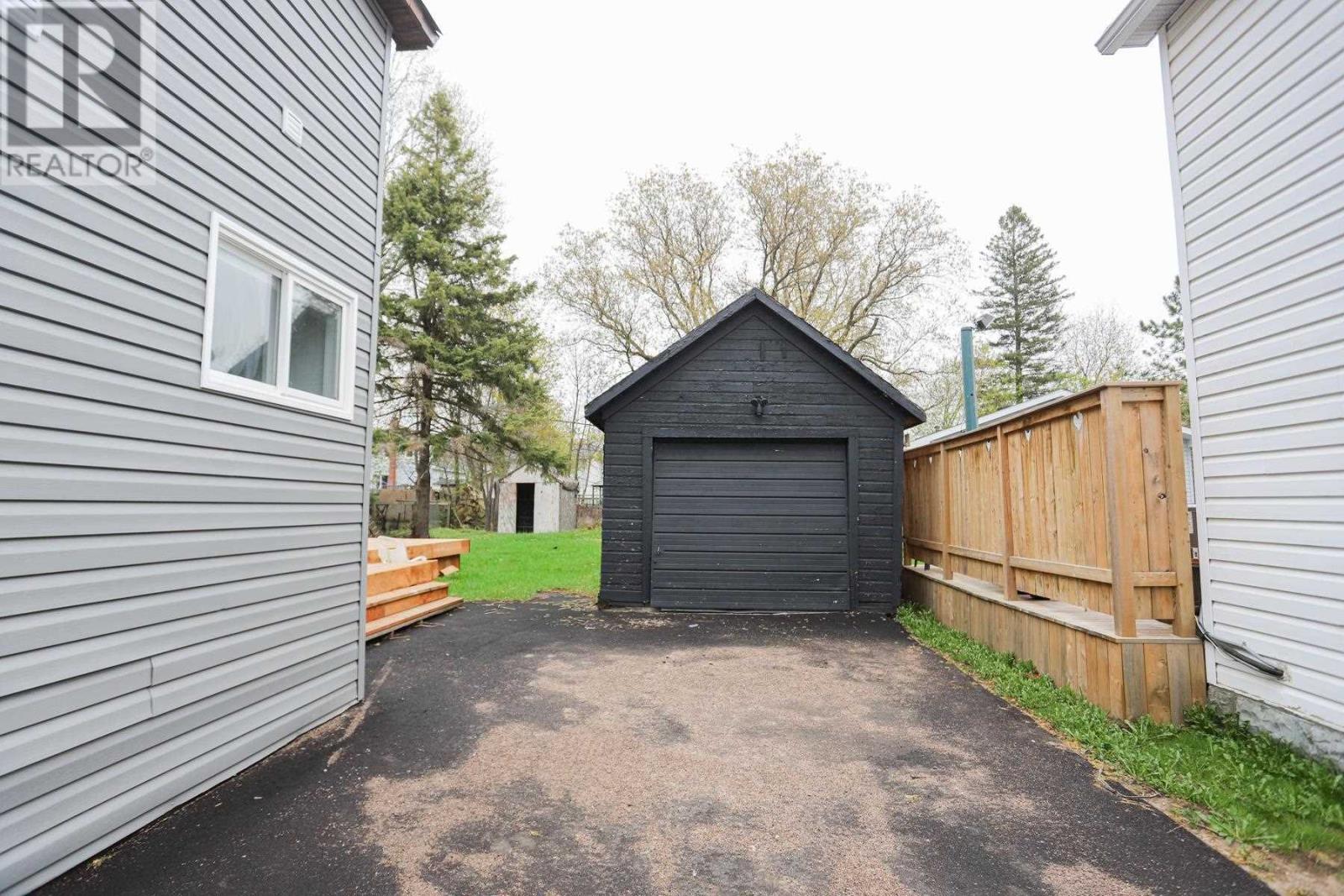 404 John ST - Image 44