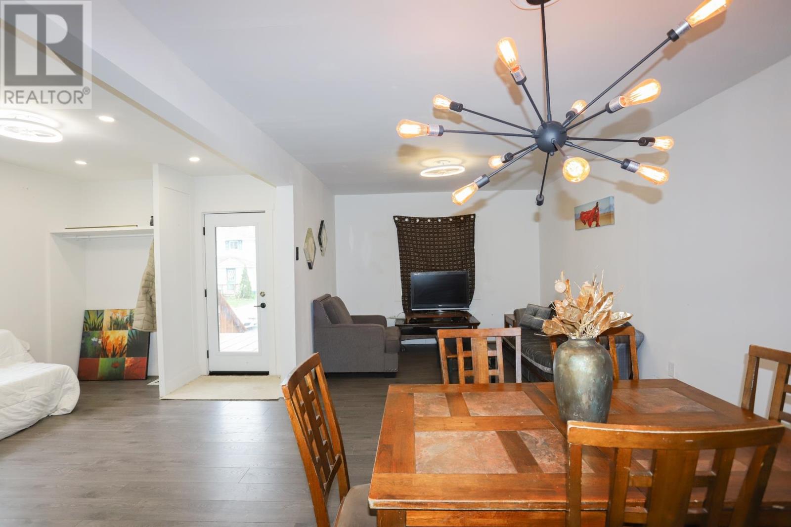 404 John ST - Image 25