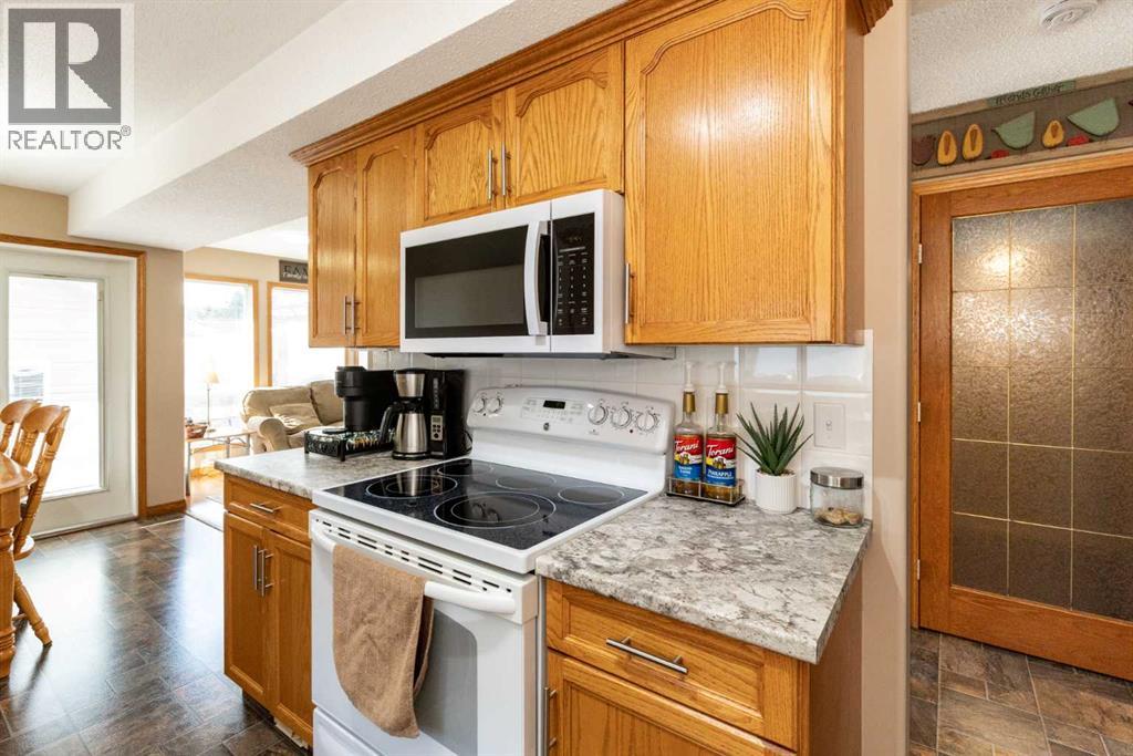 4344 60A Avenue Crescent - 15