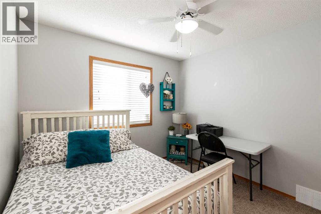 4344 60A Avenue Crescent - 18
