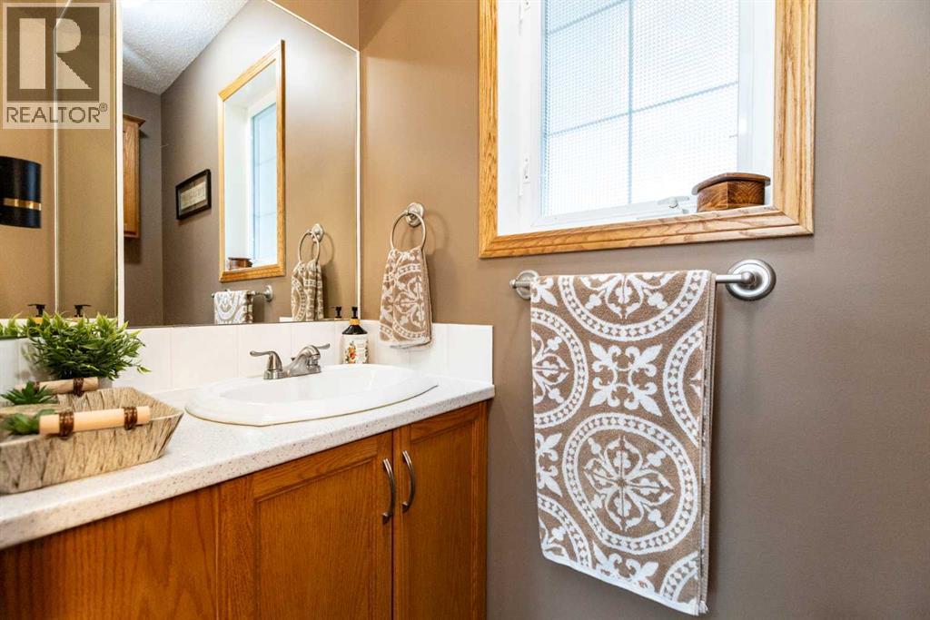 4344 60A Avenue Crescent - 7