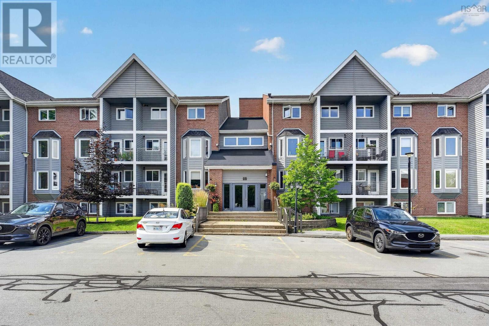 #211 15 Knightsridge Drive - 2