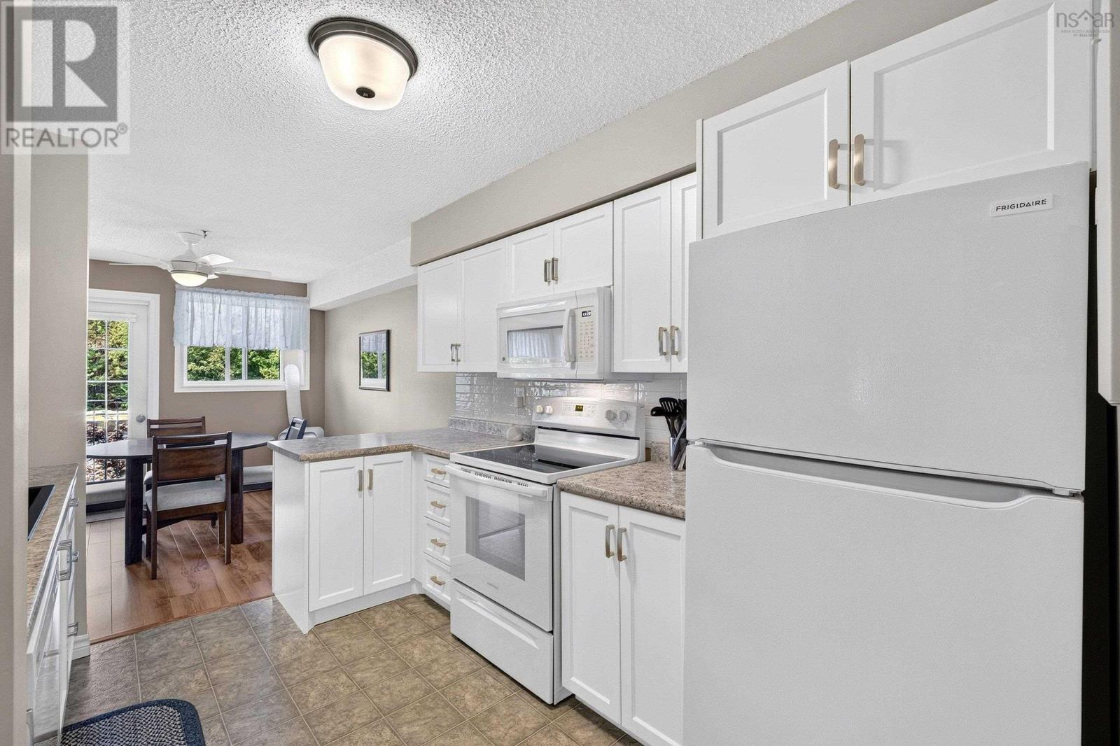 Property 29 of 46 of 211 15 Knightsridge Drive