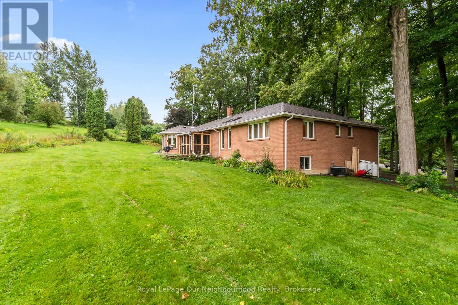 29 EDGEWATER DRIVE - 40