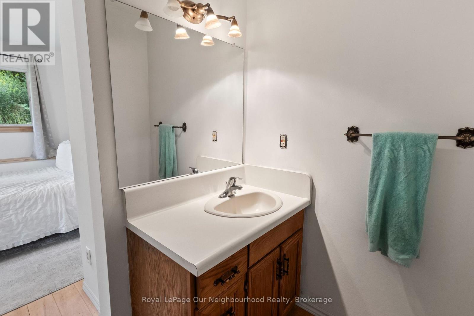 29 EDGEWATER DRIVE - 36
