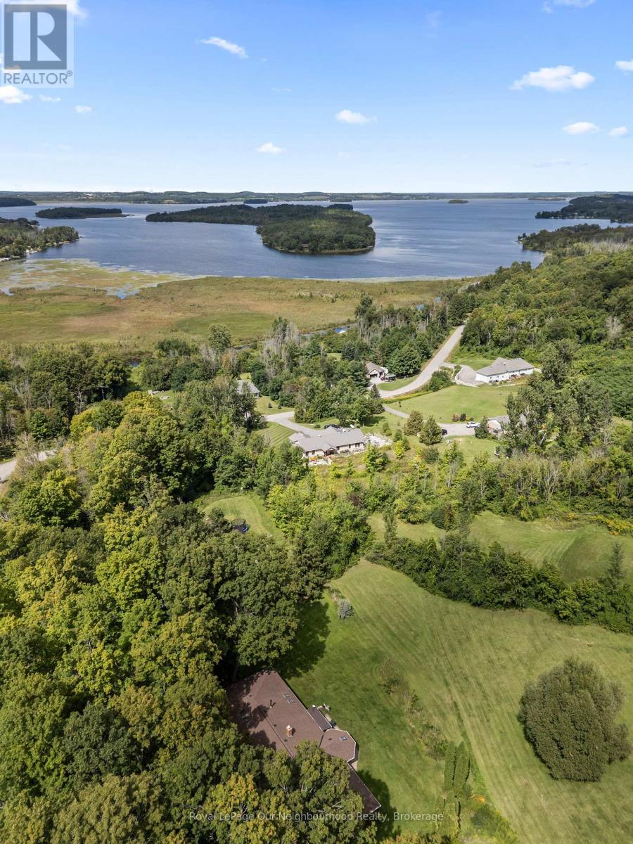 29 EDGEWATER DRIVE - 46