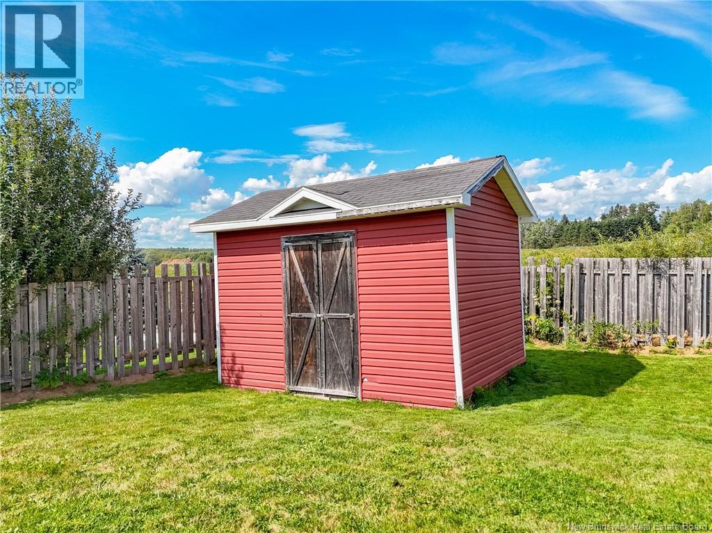 33 Hallihan Drive - 40