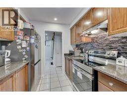 Kitchen - 911 Golden Farmer Way, Peel, ON L5W1A8 Photo 13