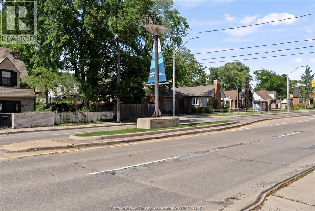 6045 Wyandotte STREET East - Image 4