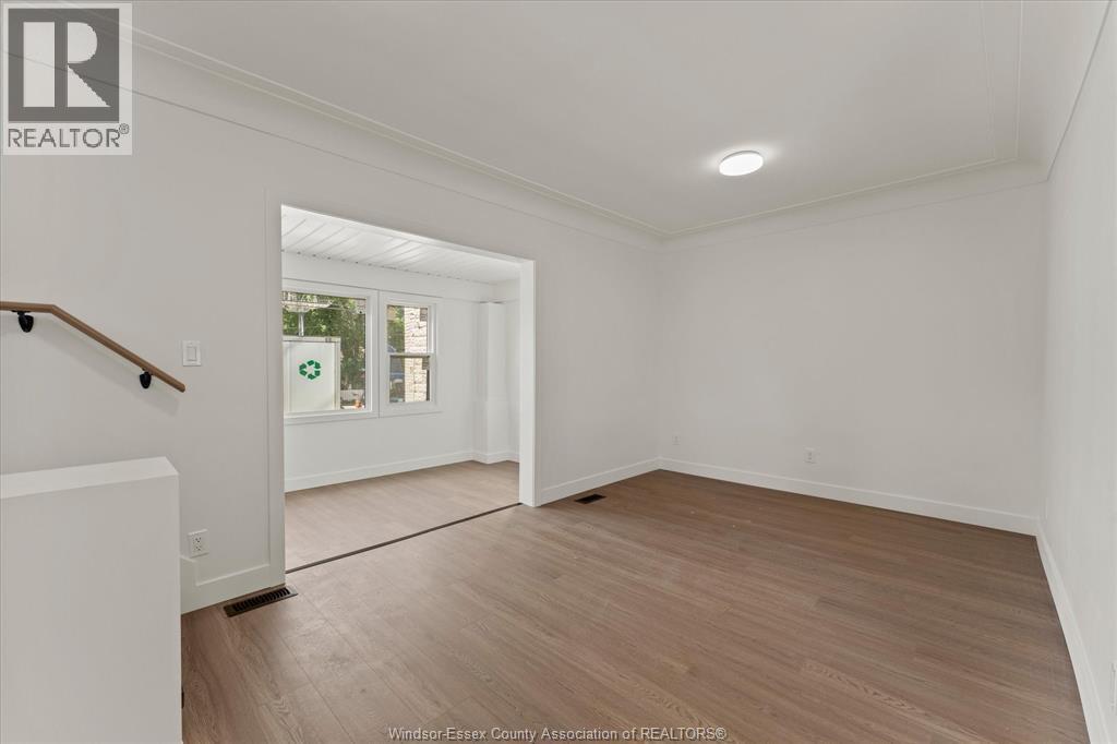 6045 Wyandotte STREET East - Image 9