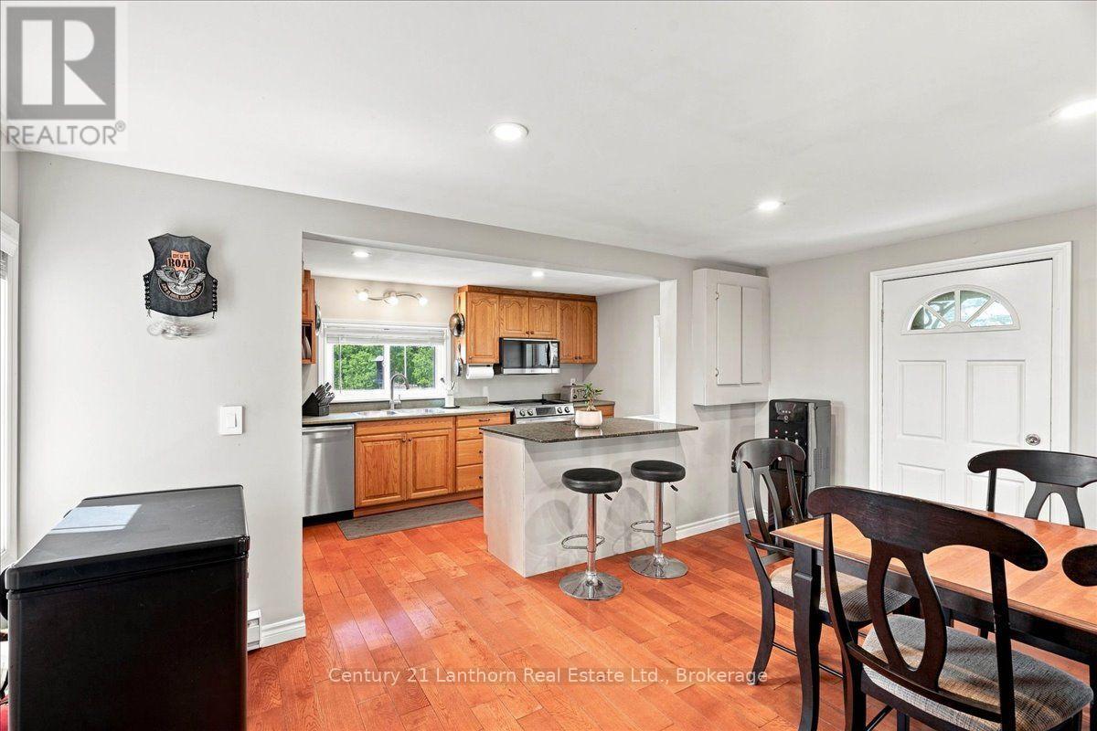 1039 CHRISTIAN ROAD - 11
