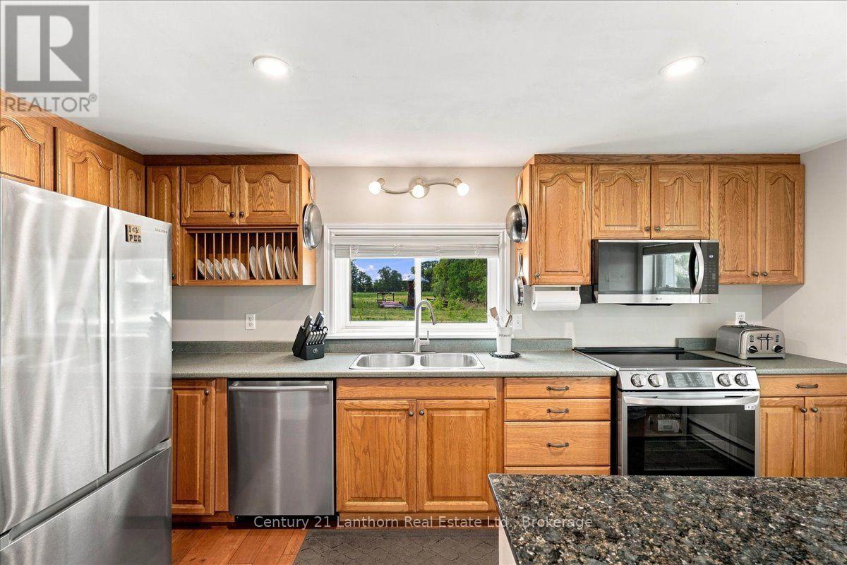 1039 CHRISTIAN ROAD - 13