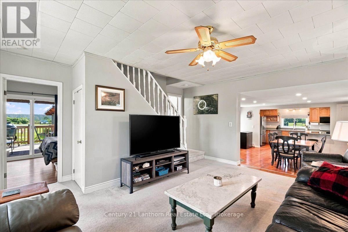 1039 CHRISTIAN ROAD - 17