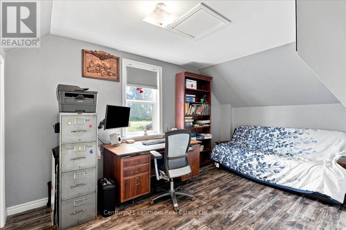 1039 CHRISTIAN ROAD - 24