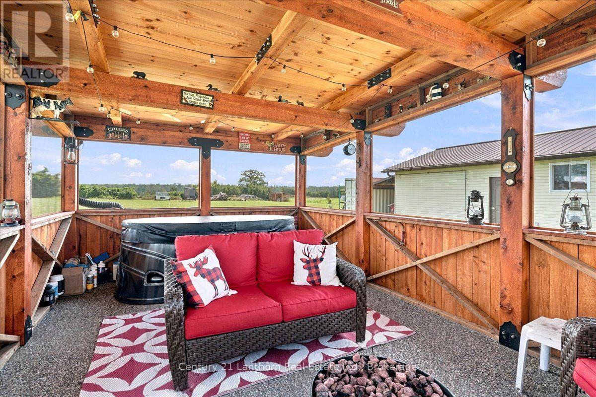1039 CHRISTIAN ROAD - 36