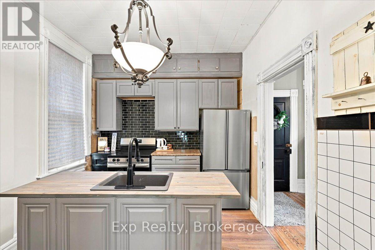 143 EDWARD STREET - 8