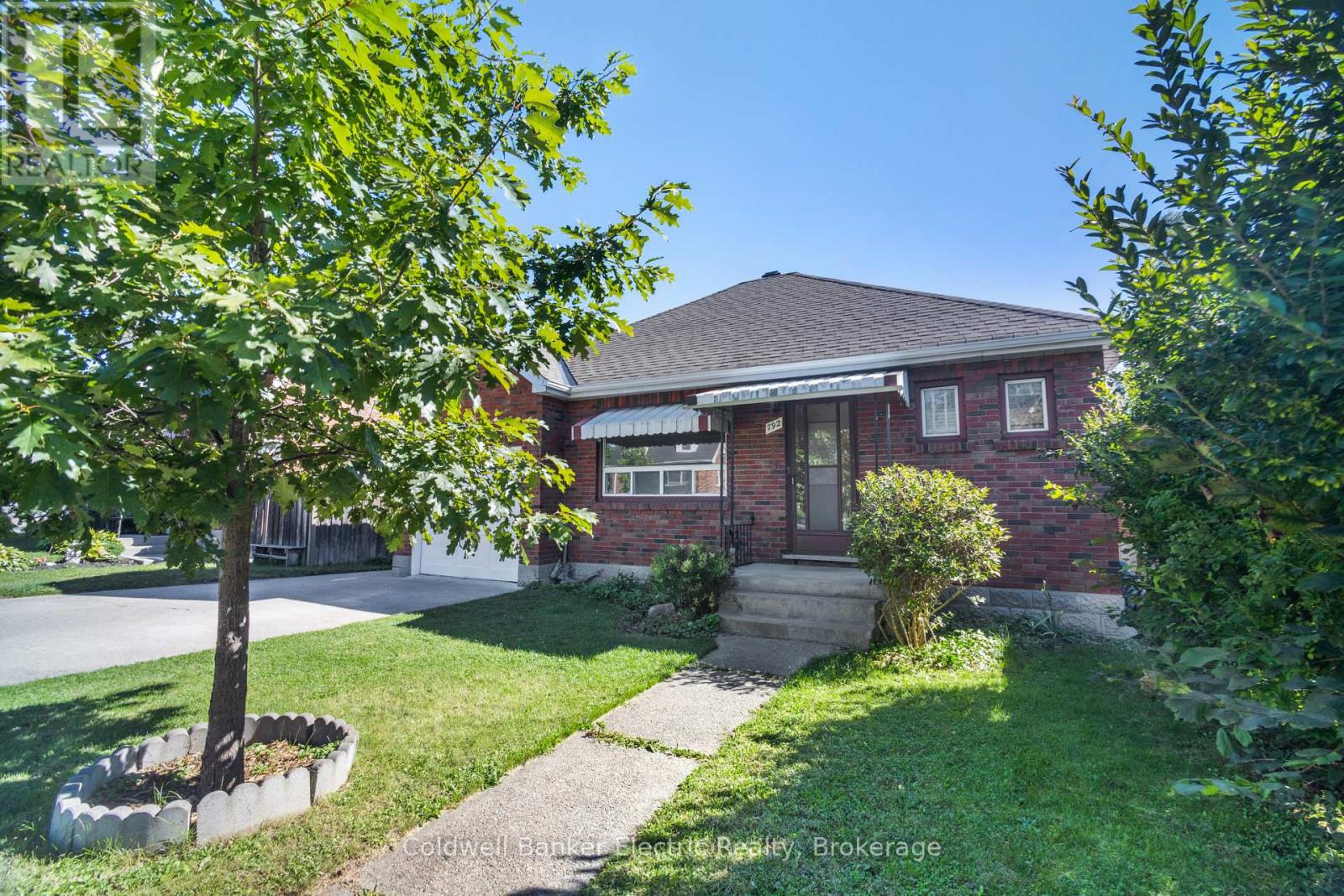 792 CURTIS ROAD - Image 14