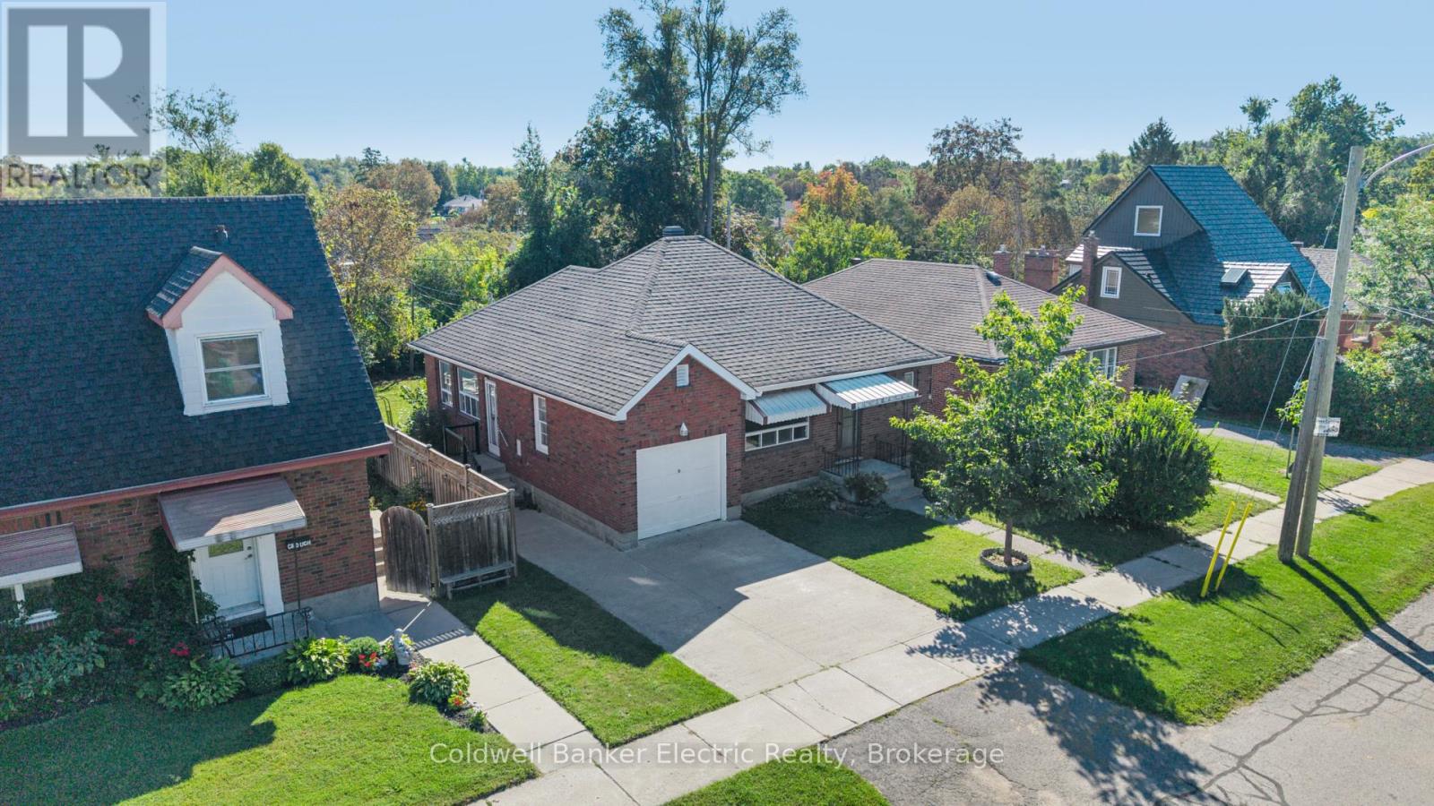 792 CURTIS ROAD - 2