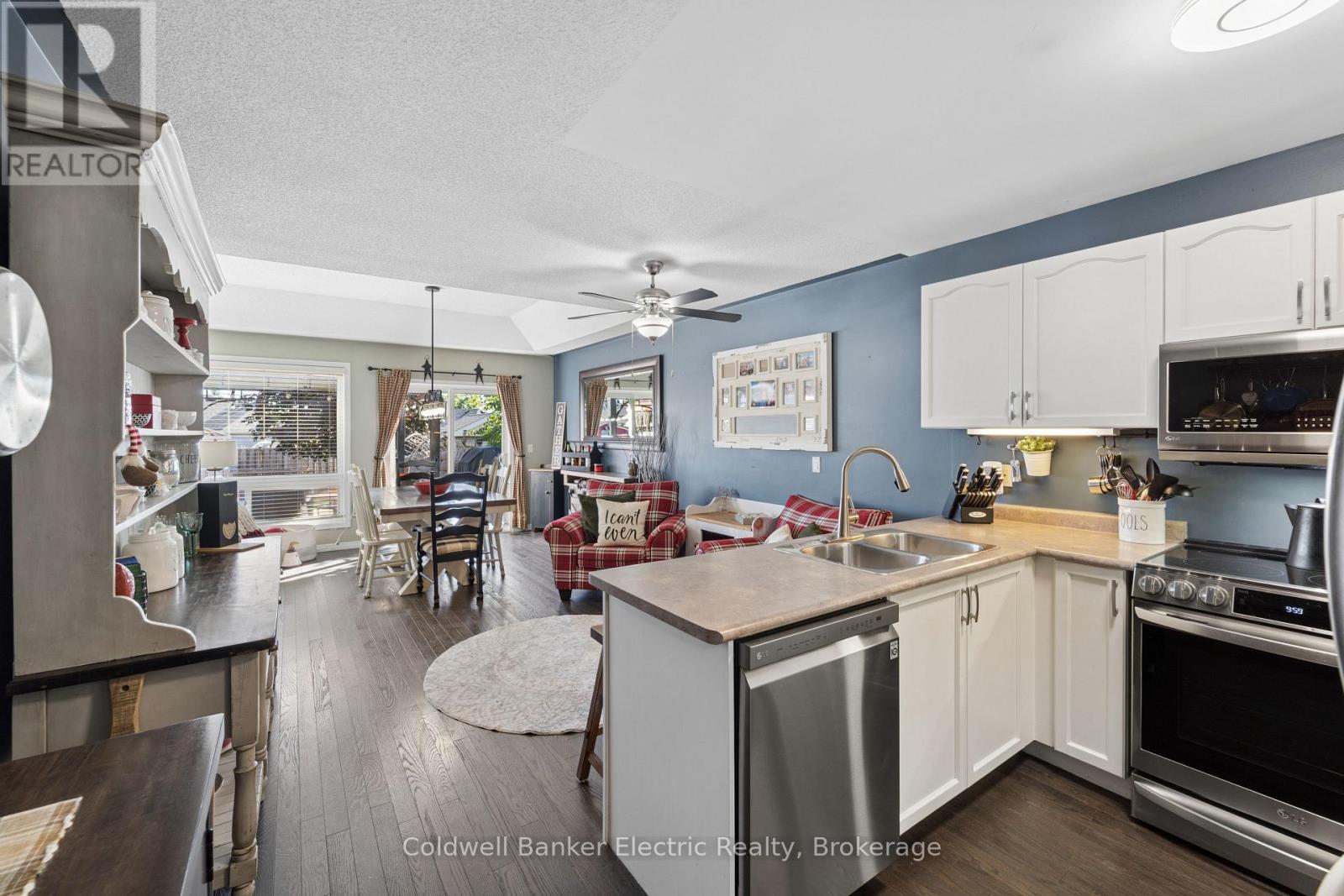 661 CLANCY CRESCENT - Image 24