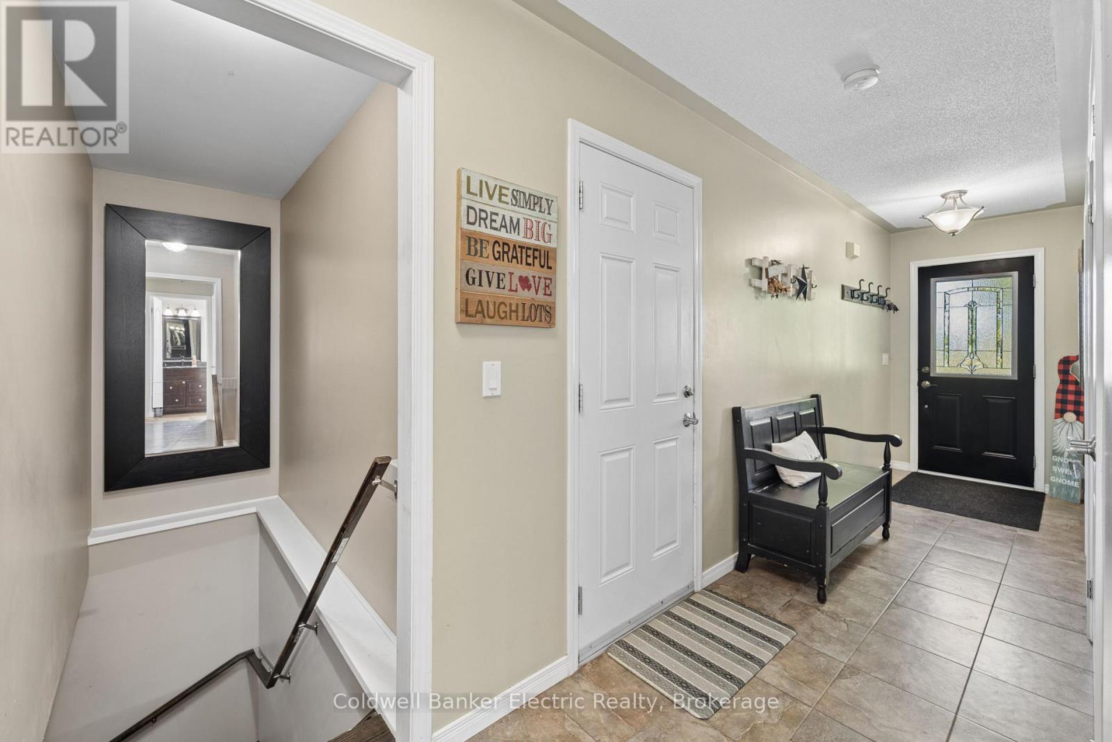 661 CLANCY CRESCENT - Image 30