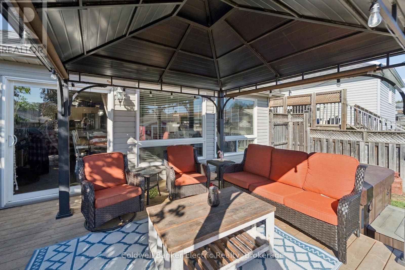 661 CLANCY CRESCENT - Image 38