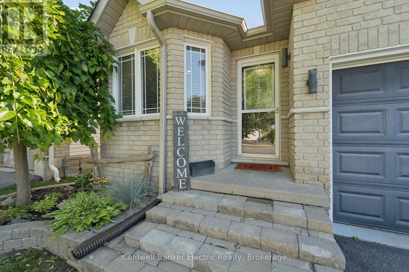 661 CLANCY CRESCENT - Image 4