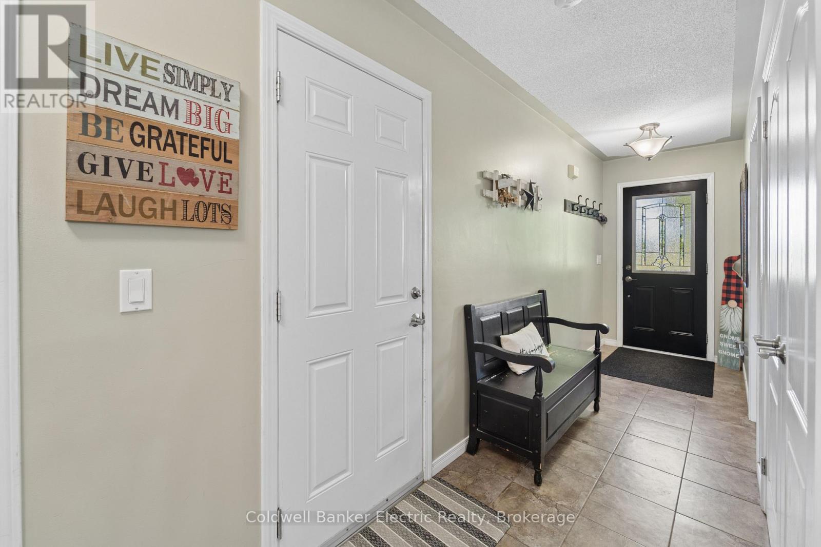 661 CLANCY CRESCENT - Image 6