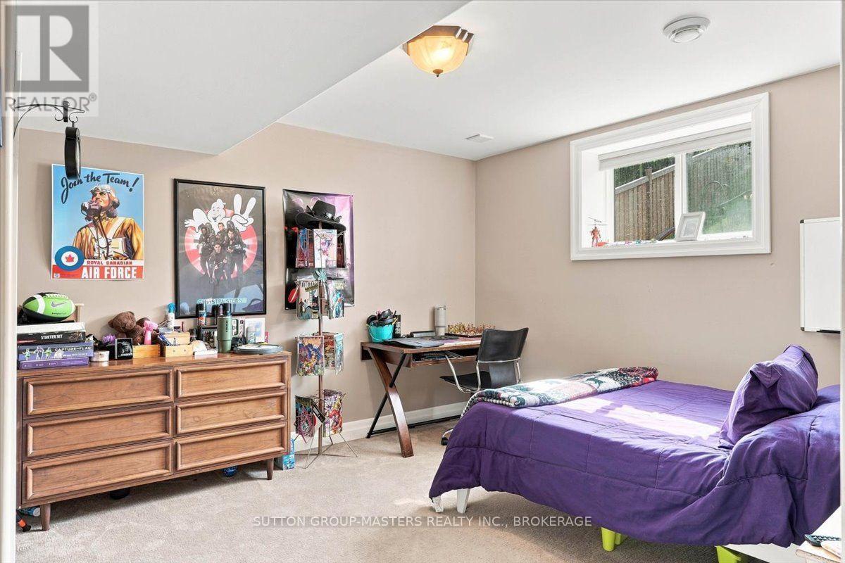 49 ASPEN DRIVE - 29
